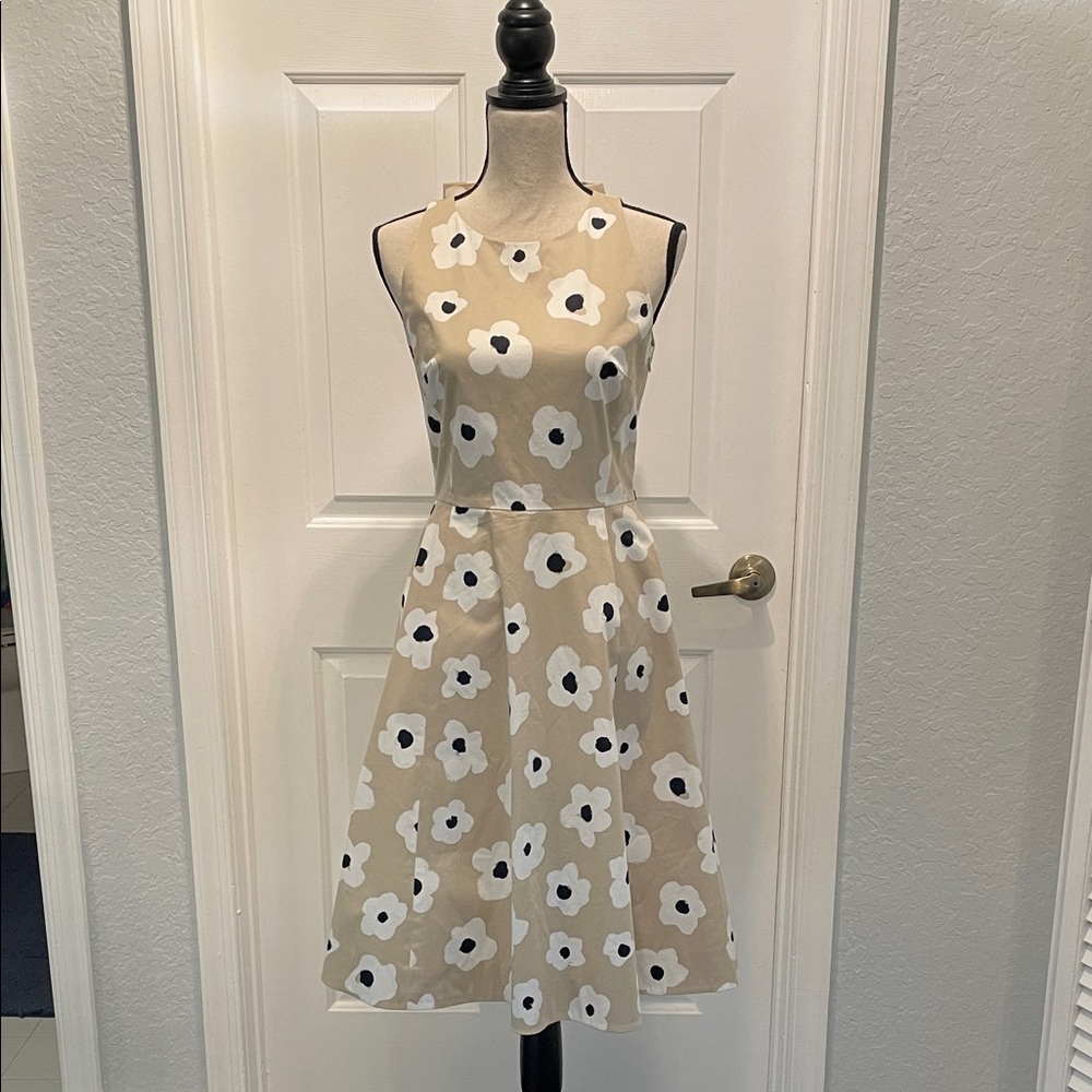 kate spade Beige and White Dress with Gold Logo Detail